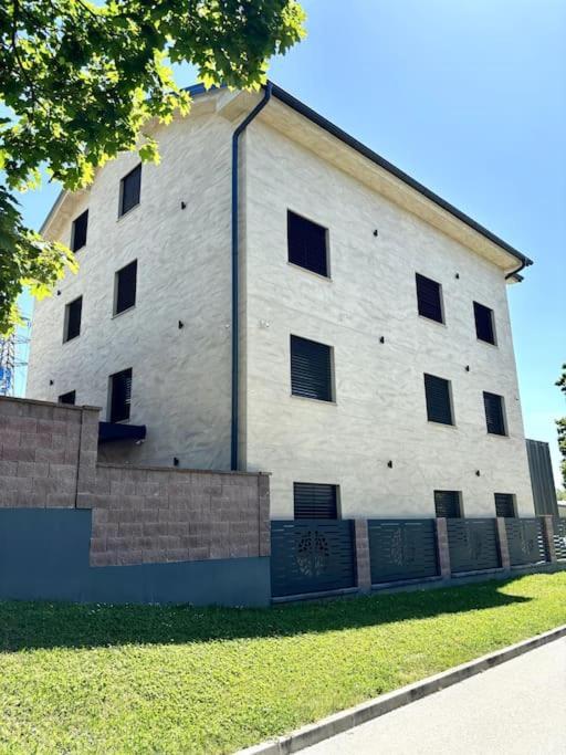 Villa Moste With Pool & Ev Station Liubliana Exterior foto